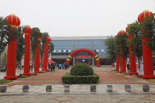 http://www.zepc.edu.cn/__local/F/1B/29/80C1E6E0C2C666A8BB054156360_93FC62DA_190BF.jpg